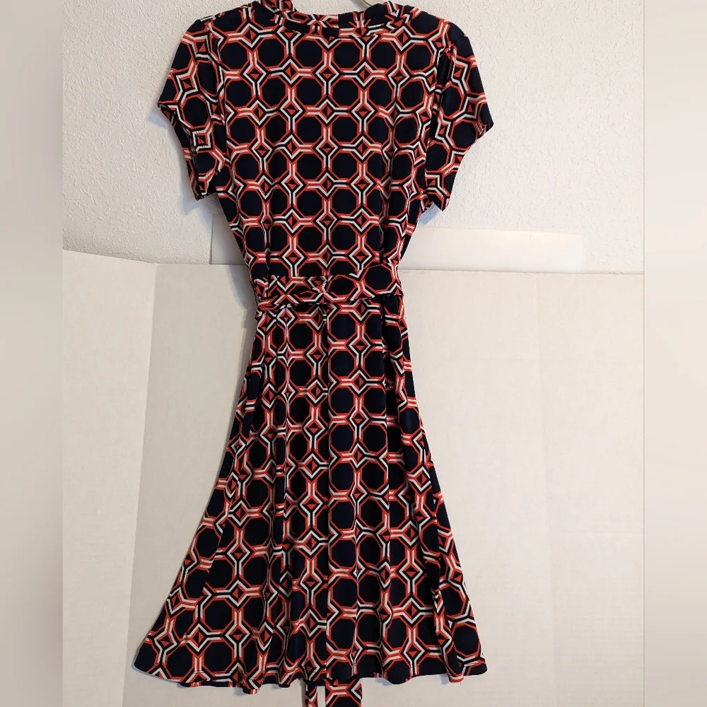 Ladies Liz Claiborne V Neck Short Sleeve Dress Size Medium
